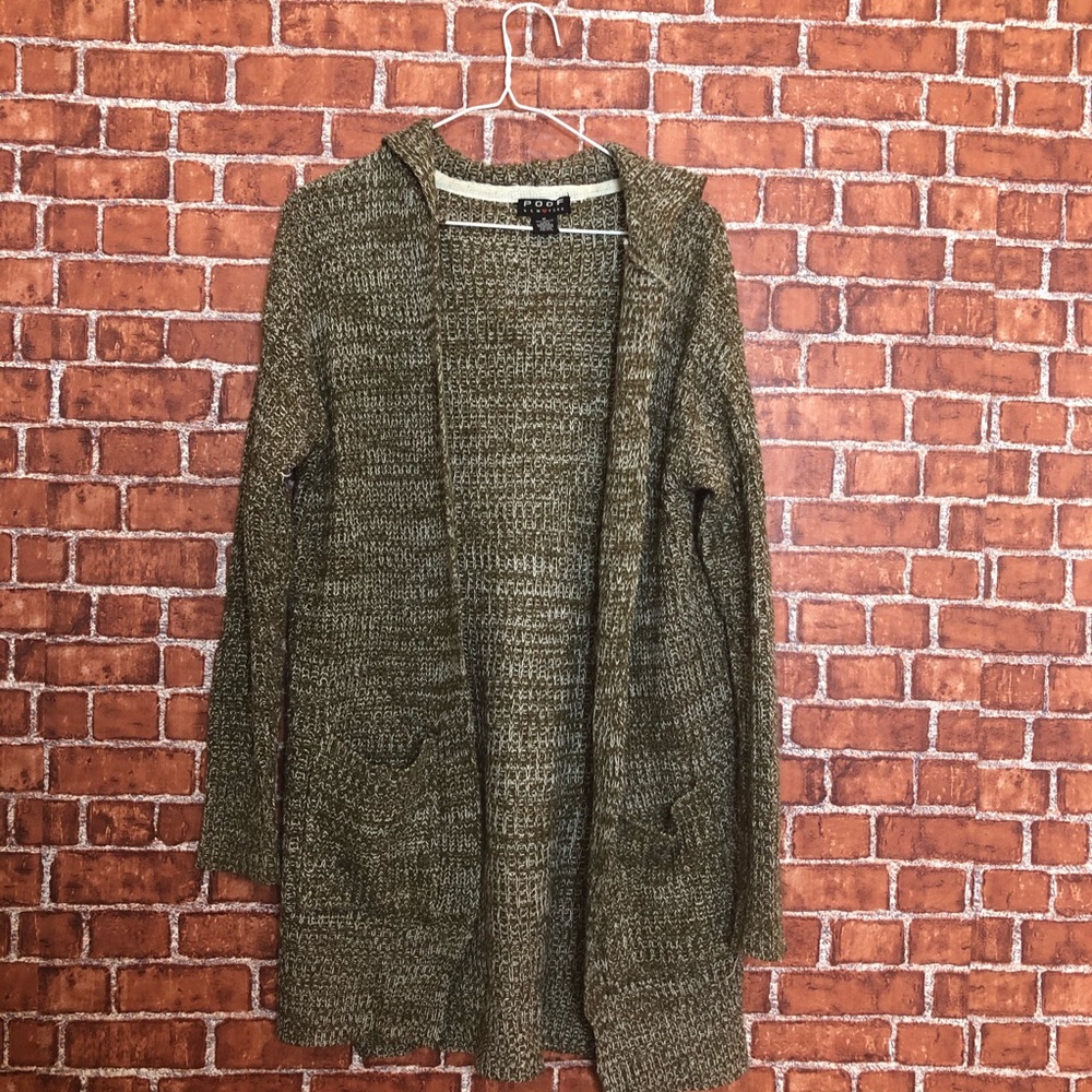 💢SOLD💢 Green knit cardigan